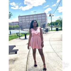 Meet your Posher, Foyinsola